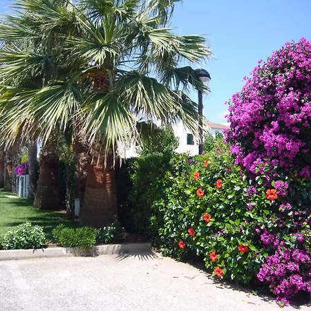Apartchalet Elvira. D Casa de Férias *